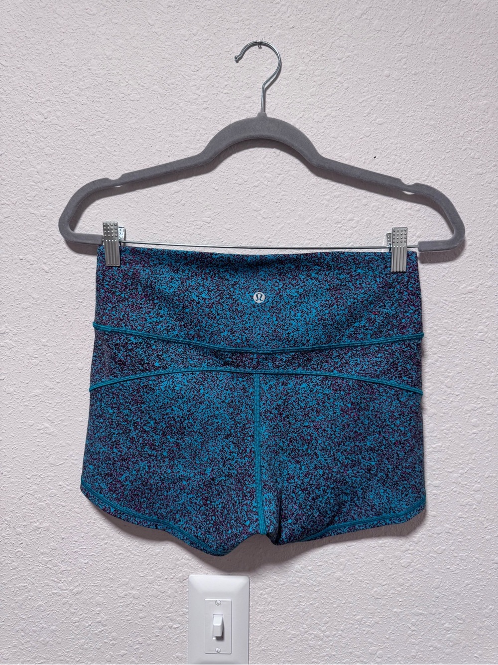 Lululemon In Movement Shorts - Picture 3 of 3